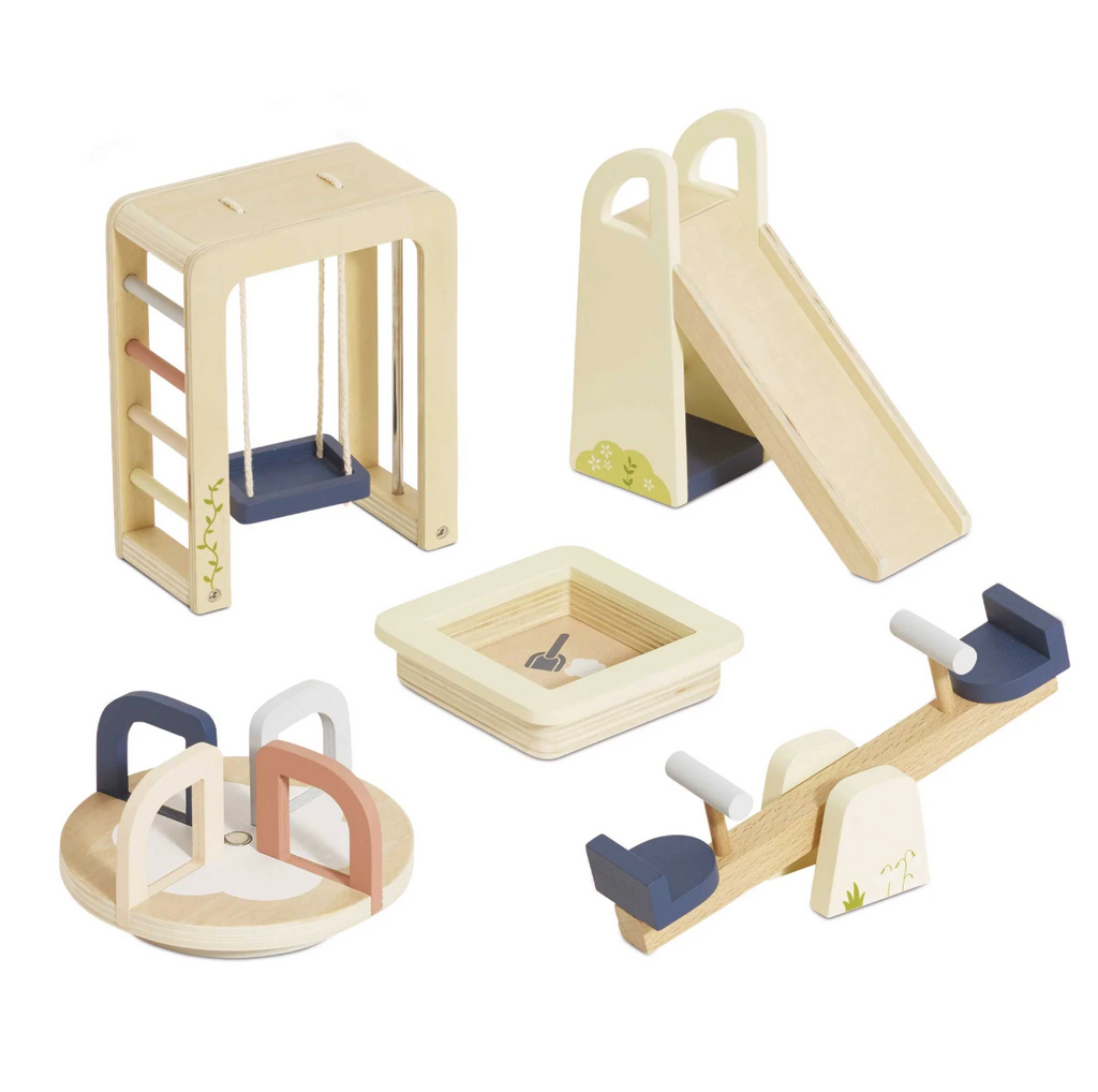 Wooden Doll House Outdoor Furniture